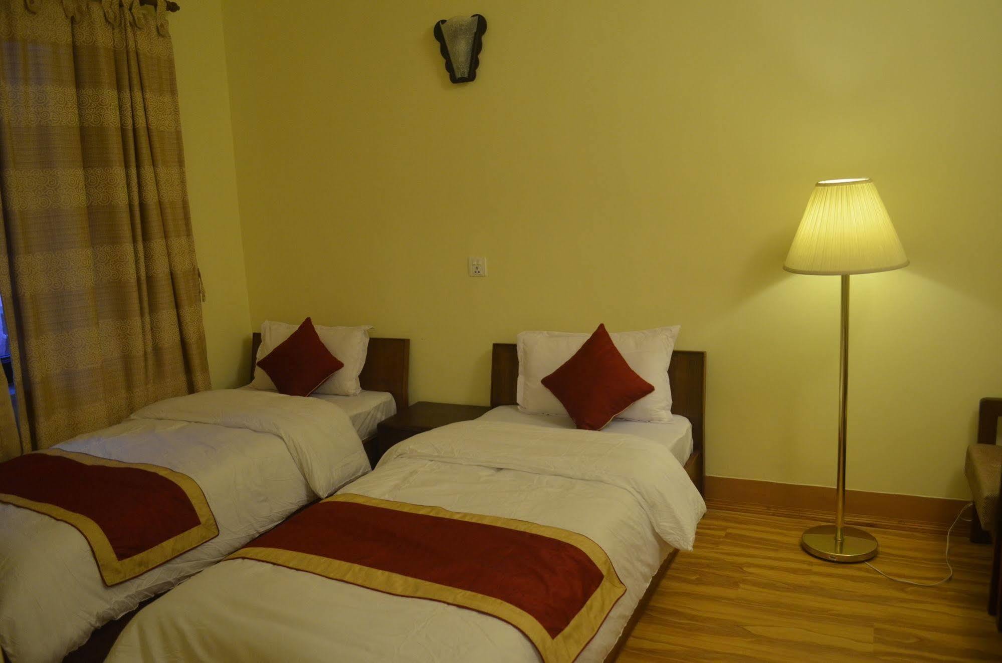 Potala Tourist Home Kathmandu Bagian luar foto