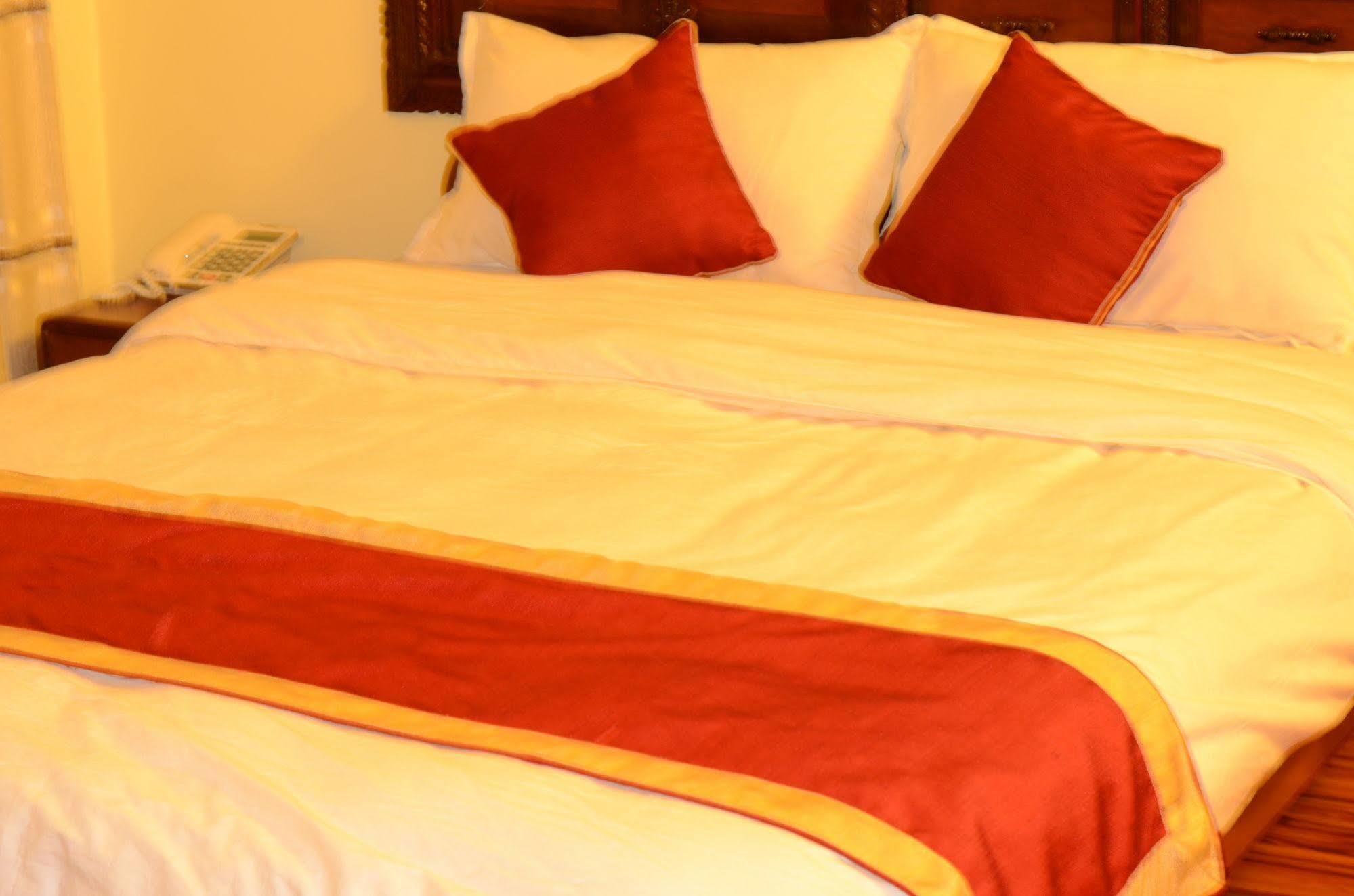 Potala Tourist Home Kathmandu Bagian luar foto