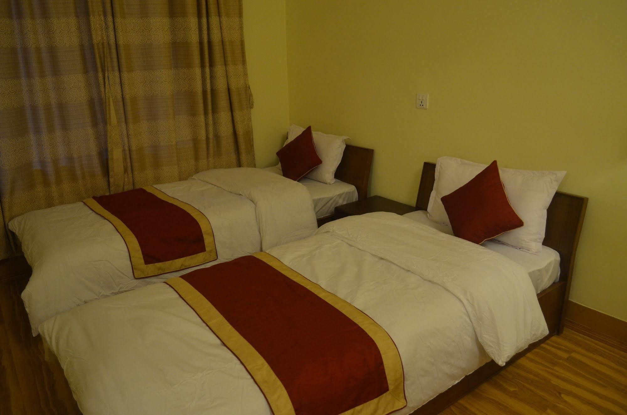 Potala Tourist Home Kathmandu Bagian luar foto