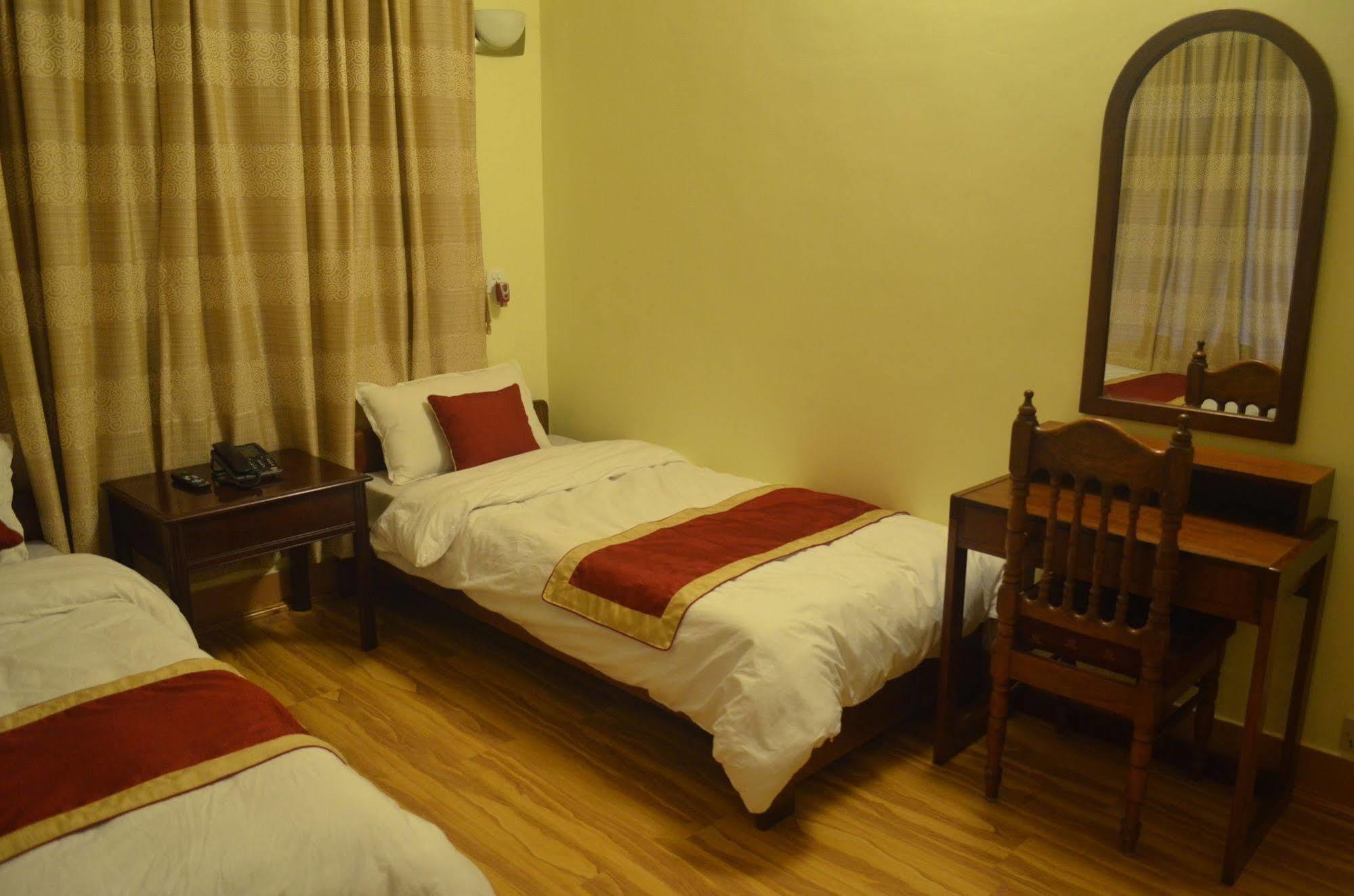 Potala Tourist Home Kathmandu Bagian luar foto